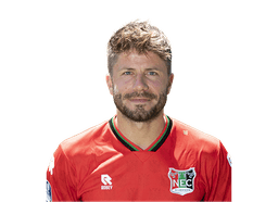 Lasse Schöne